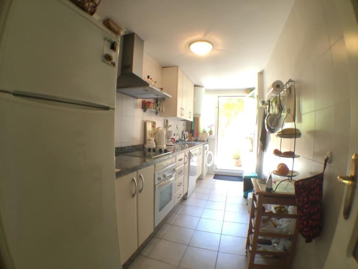 2236-Lovely Groundfloor With Pool View Casares Eksteriør billede