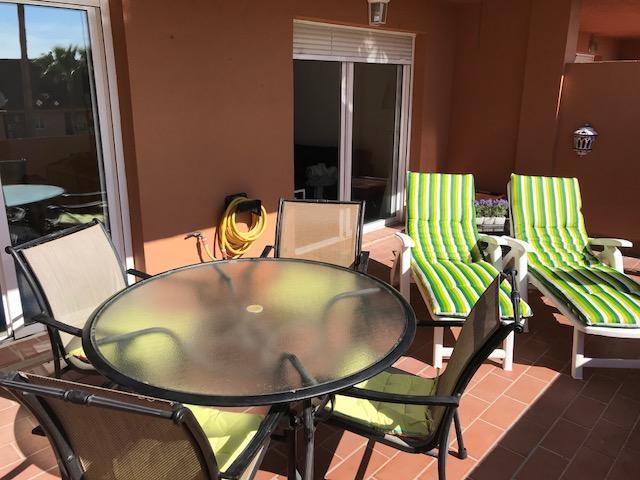 2236-Lovely Groundfloor With Pool View Casares Eksteriør billede